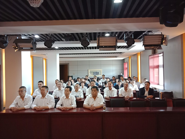 隴運集團公司黨委開展“不忘初心、牢記使命”紀念建黨98周年主題黨日活動